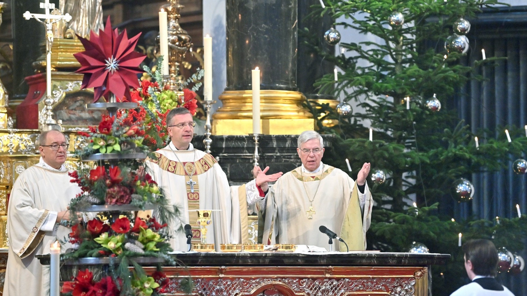 Bischof Gerber ruft an Weihnachten zu Dialog und Frieden auf. Foto: Bistum Fulda / Dr. A. Müller